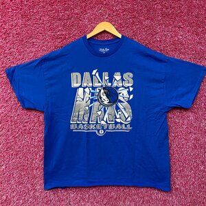 Junk Food Dallas Mavericks Break Through Basketball T-Shirt XL